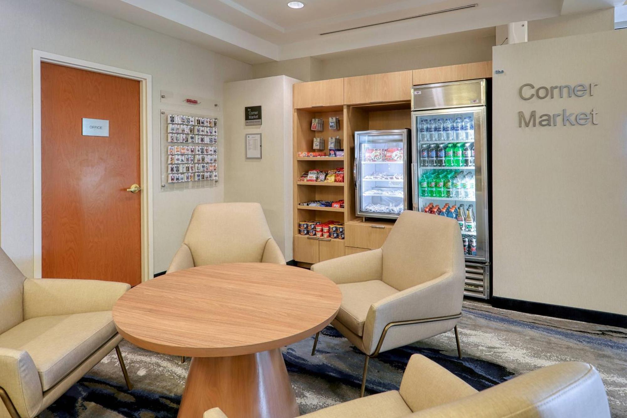 Fairfield Inn & Suites Woodbridge Avenel Extérieur photo