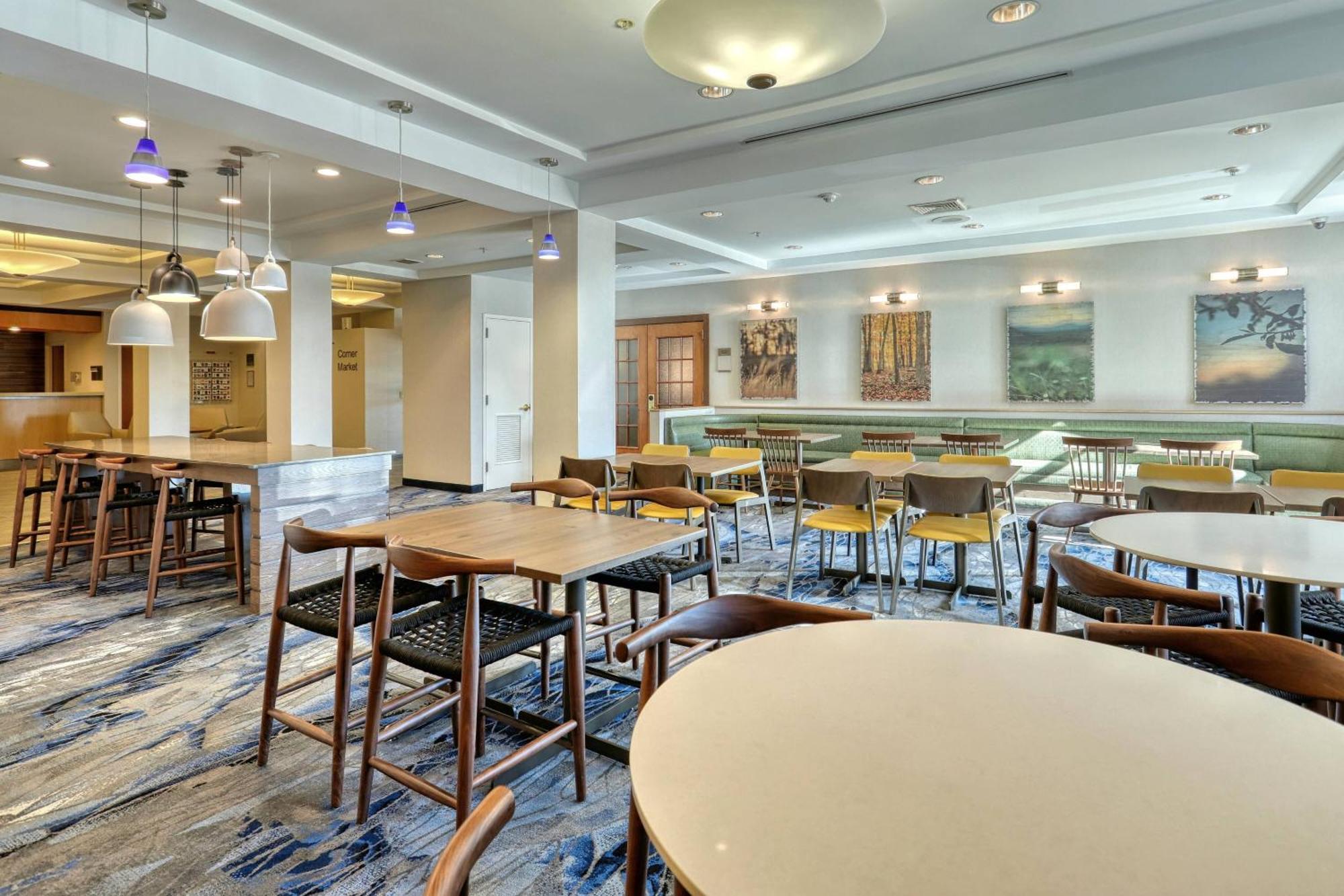 Fairfield Inn & Suites Woodbridge Avenel Extérieur photo